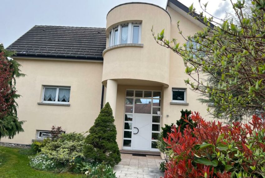 A VENDRE MAISON D'ARCHITECTE T 7 PROX. A 36