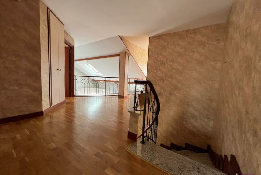 A VENDRE MAISON D'ARCHITECTE T 7 PROX. A 36