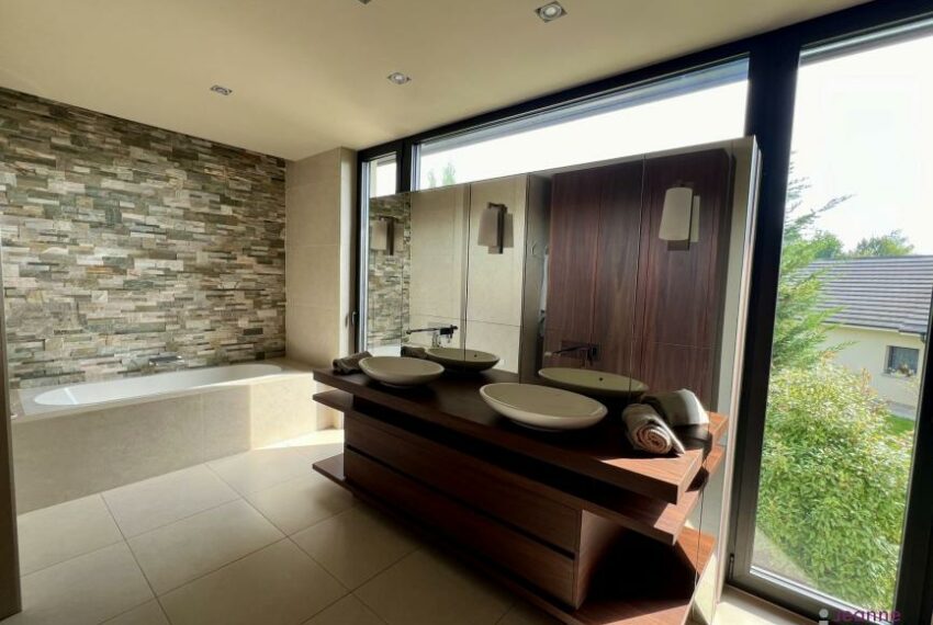 A VENDRE MAISON D'ARCHITECTE - proche Belfort -5 chambres