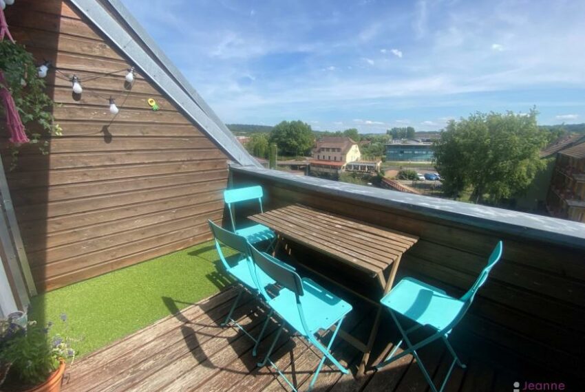 A VENDRE HERICOURT APPARTEMENT T5 DUPLEX-TERRASSE-GARAGE