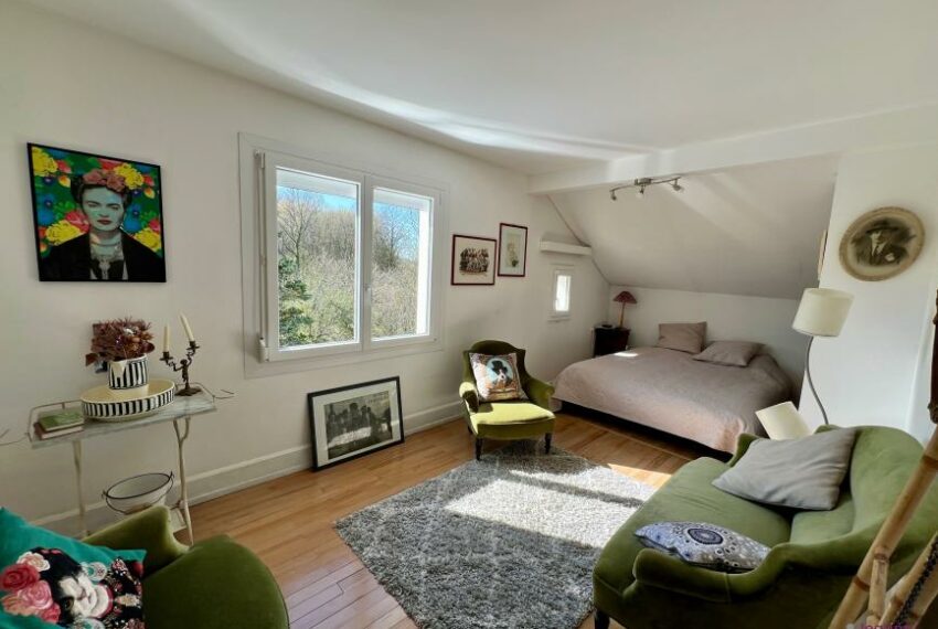 A VENDRE MAISON T 5 BAVILLIERS-JARDIN-GARAGE