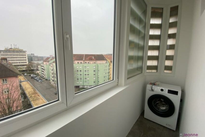 A LOUER AU CENTRE-VILLE APPARTEMENT T4 - CAVE
