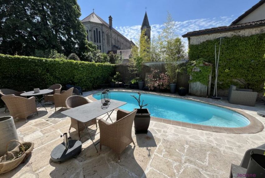 BELFORT MAISON A VENDRE AVEC PISCINE