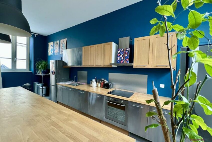 A VENDRE BELFORT CENTRE APPARTEMENT T4 avec place de Parking