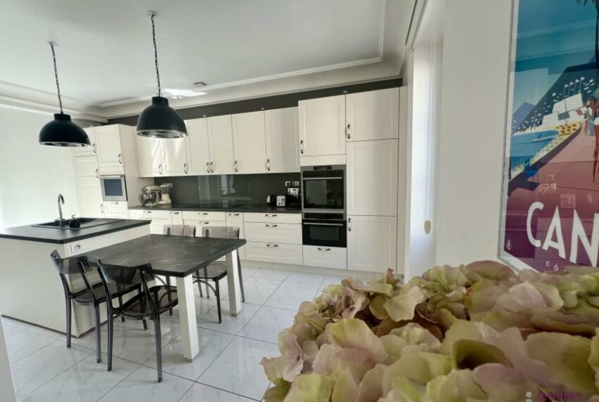 A VENDRE CHANTILLY APPARTEMENT T4