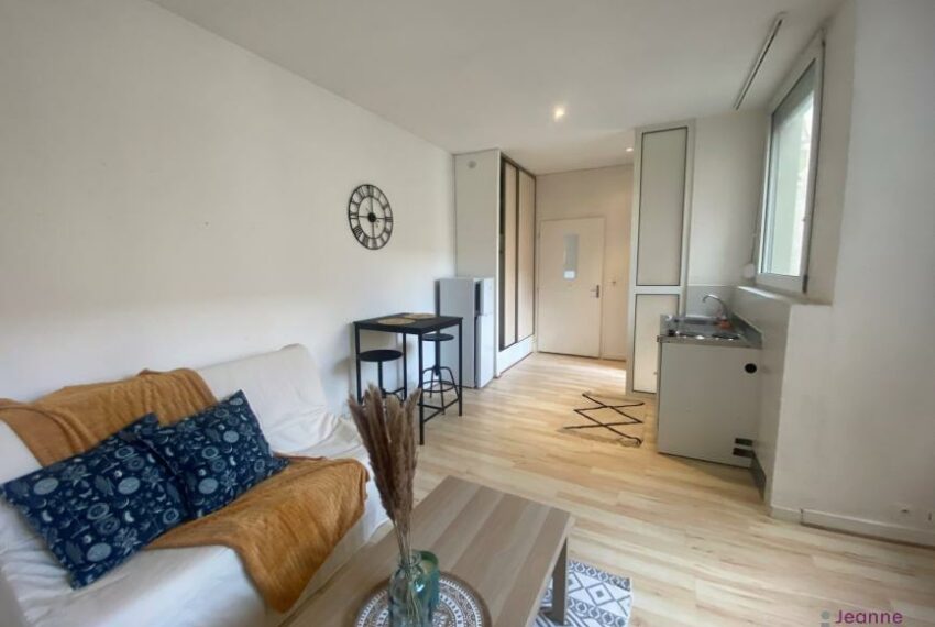 BELFORT Studio meublé