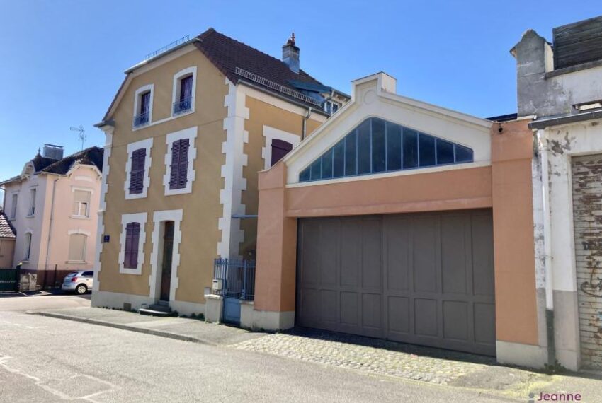 MAISON DE VILLE A VENDRE BELFORT CENTRE VILLE quartier prisé.