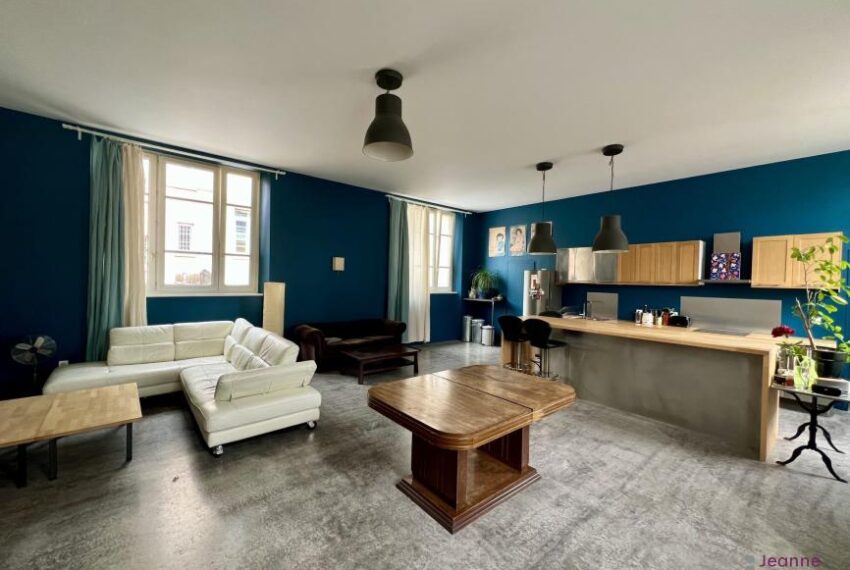 A VENDRE BELFORT CENTRE APPARTEMENT T4 - Parking privé