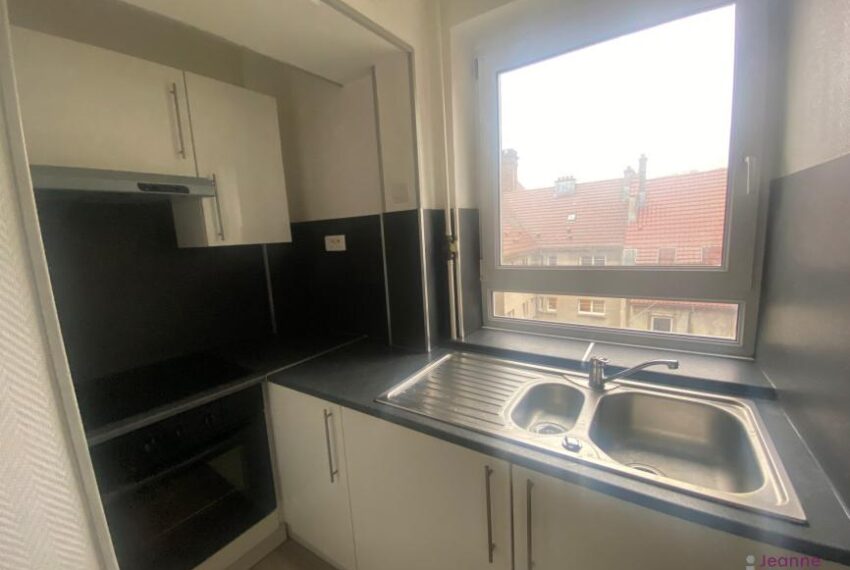 APPARTEMENT 2 PIÈCES AU COEUR DE LA VIEILLE VILLE