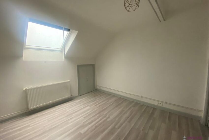 APPARTEMENT 2 PIÈCES AU COEUR DE LA VIEILLE VILLE