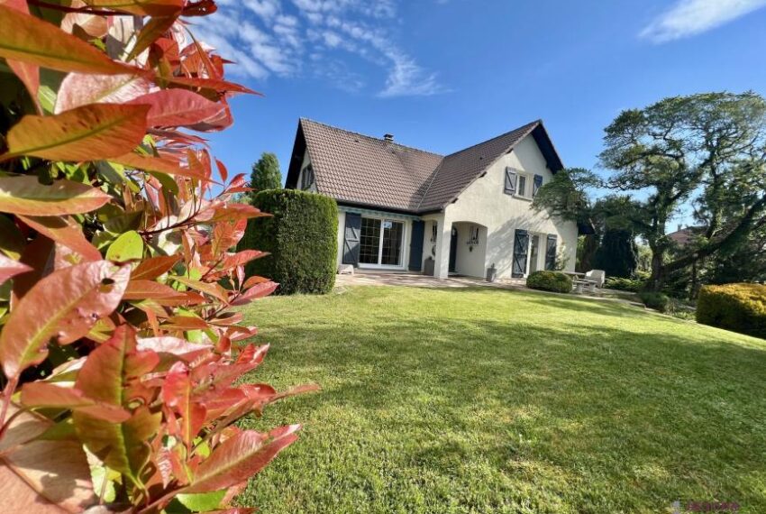 A VENDRE MAISON T 6 - JARDIN - GARAGE-