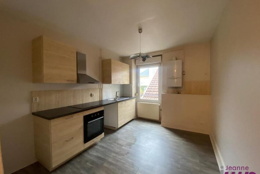 CENTRE-VILLE APPARTEMENT 2 PIÈCES + CAVE