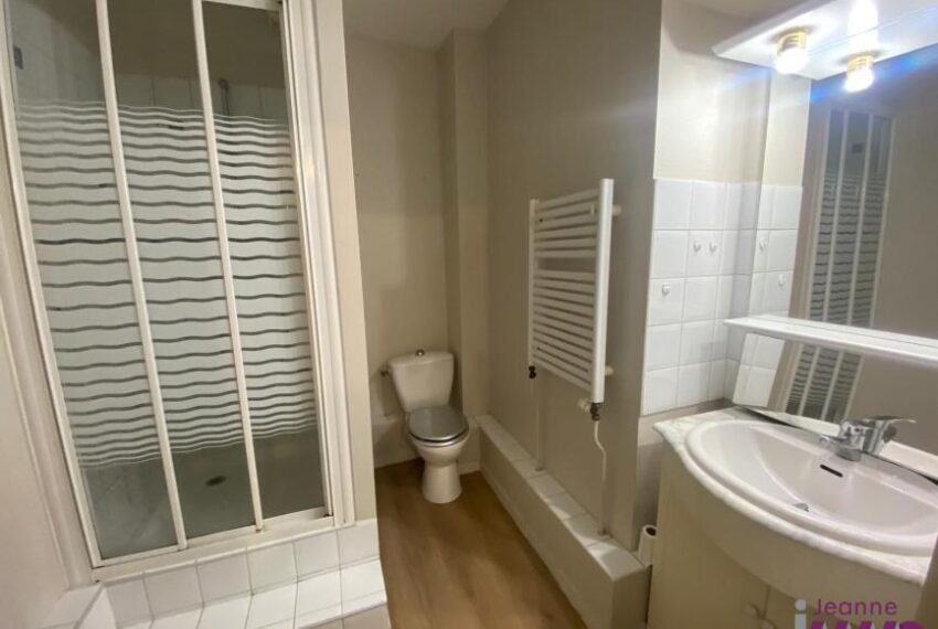 CENTRE-VILLE APPARTEMENT 2 PIÈCES + CAVE