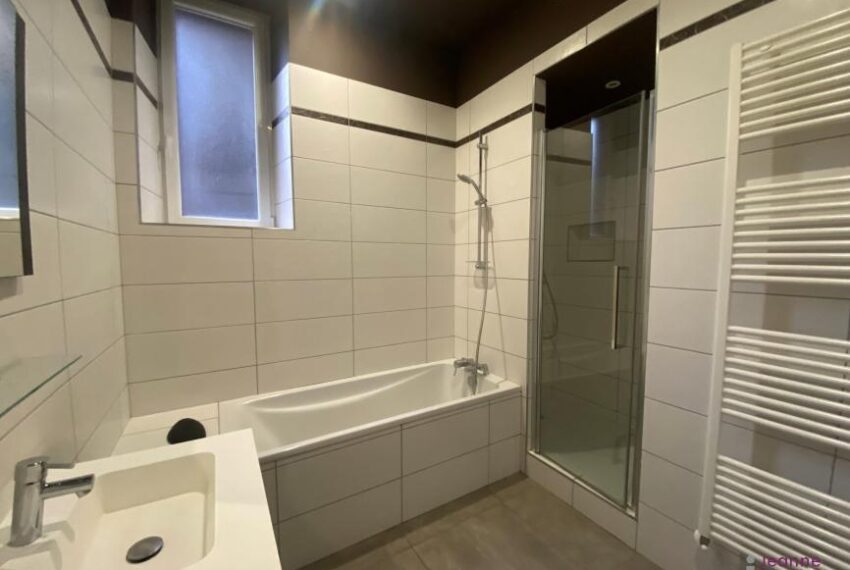 A LOUER BELFORT Appartement T5 avec balcon- cellier-cave