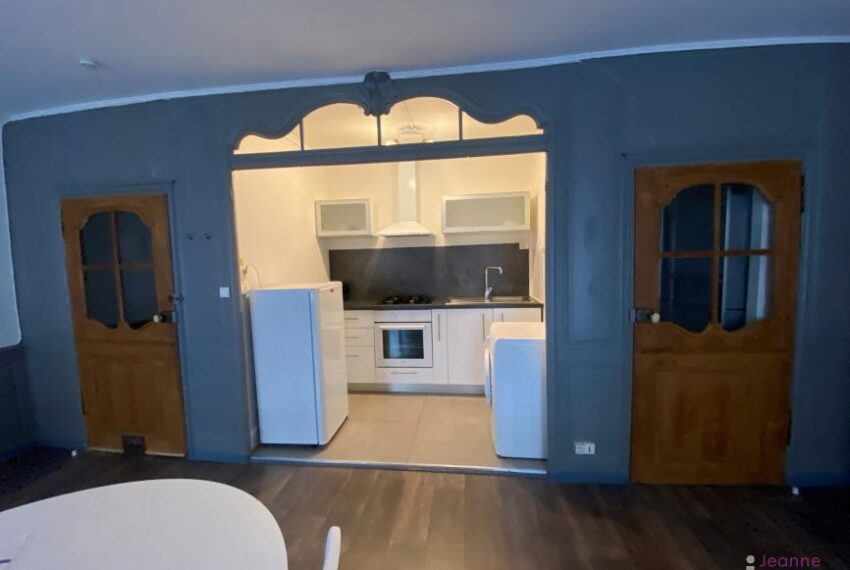 STUDIO MEUBLÉ EN VIEILLE VILLE