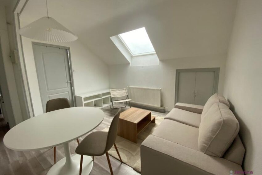 APPARTEMENT 2 PIÈCES AU COEUR DE LA VIEILLE VILLE