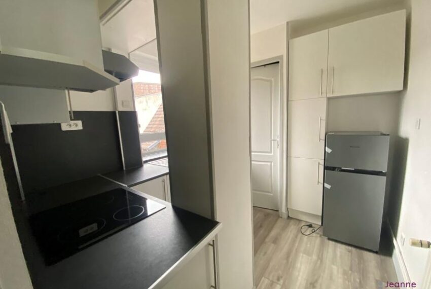 APPARTEMENT 2 PIÈCES AU COEUR DE LA VIEILLE VILLE