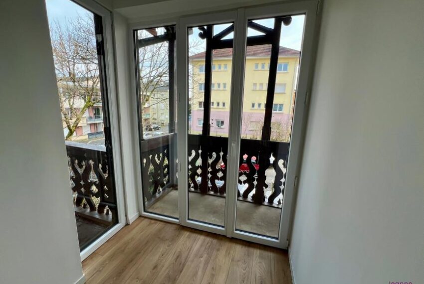 A VENDRE MAISON DE VILLE T 4 TERRASSE-GARAGE