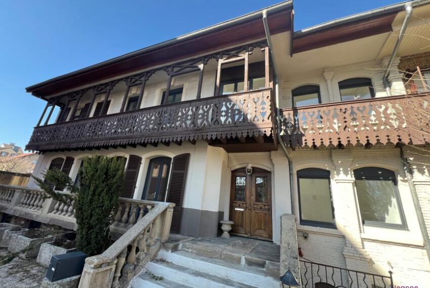 A VENDRE MAISON DE VILLE T 4 TERRASSE-GARAGE