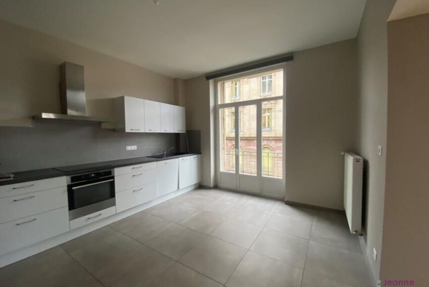 A LOUER BELFORT Appartement T5 avec balcon- cellier-cave