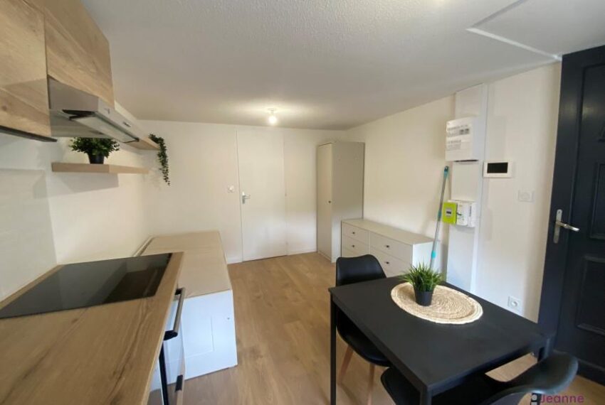 Appartement – RDC – 18 m2 – 1 pièce – Meublé