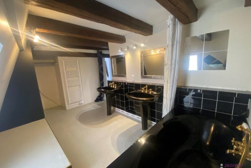 À LA LOCATION DUPLEX DE 3 PIÈCES