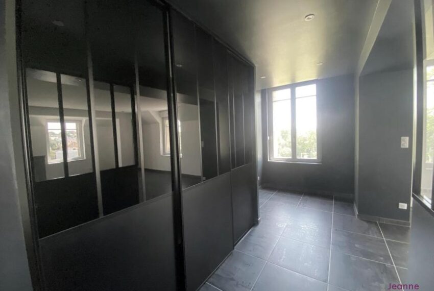 APPARTEMENT DE STANDING + GARAGE +CAVE