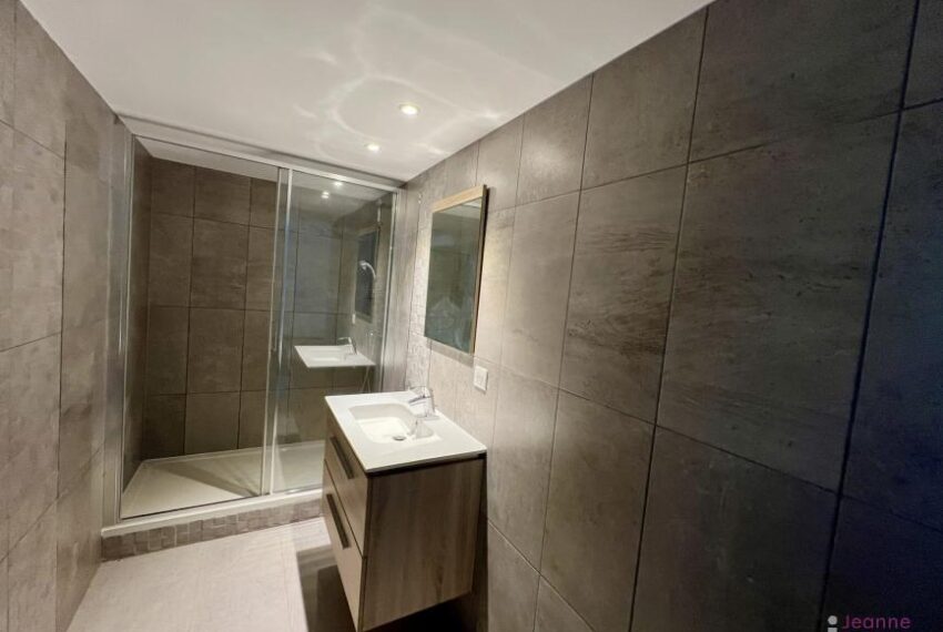 A VENDRE MAISON EXCEPTIONNELLE EVETTE SALBERT T 7 avec piscine i