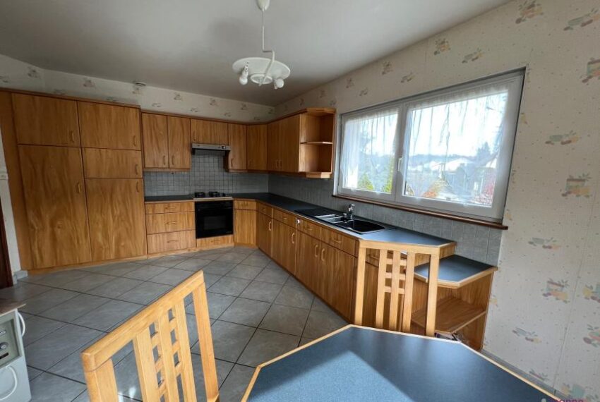 A VENDRE MAISON DANJOUTIN -proche A 36 - GARAGE double