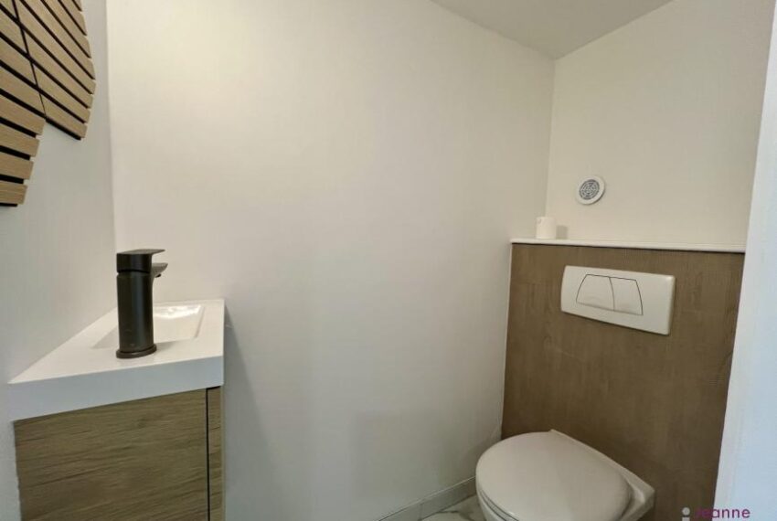 A VENDRE APPARTEMENT T4 DELLE AVEC JARDIN