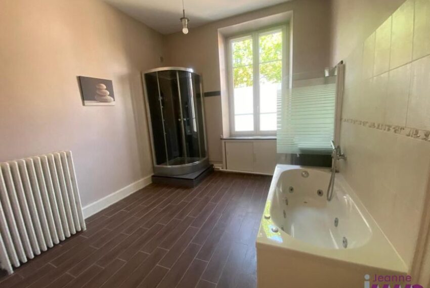 A louer au coeur de Ville Belfort Beau T6 Haussmanienn