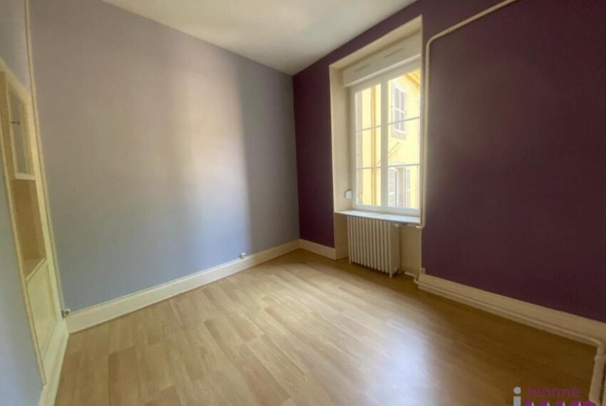 A louer au coeur de Ville Belfort Beau T6 Haussmanienn