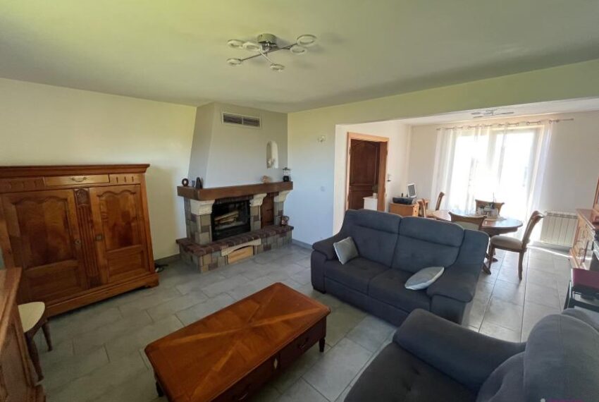 A VENDRE ANGEOT Maison 4 Chambres-21 ares
