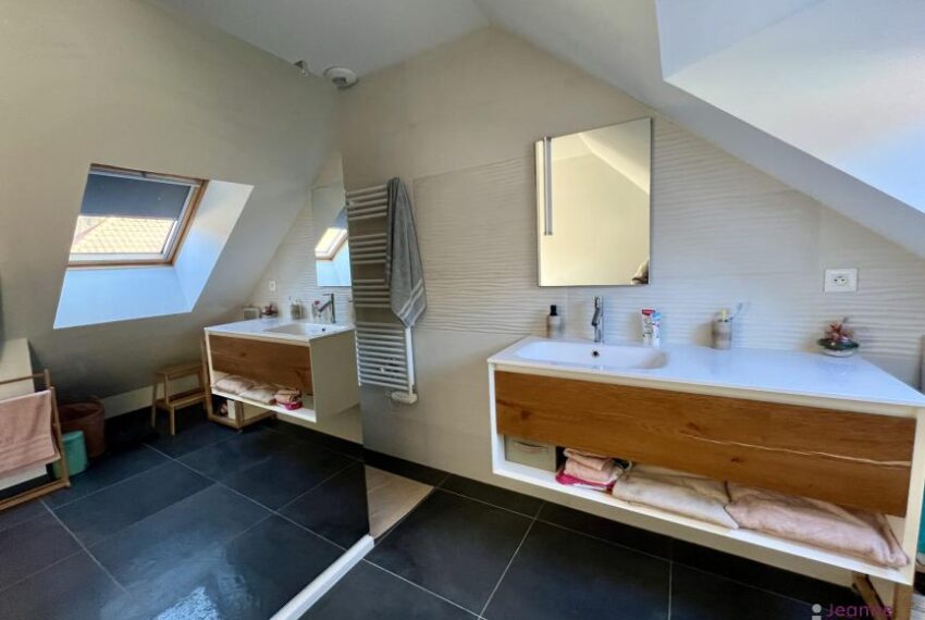 A VENDRE APPARTEMENT T5 TERRASSE - GARAGE - JARDIN