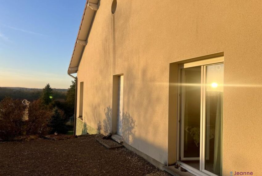 A VENDRE MAISON D'ARCHITECTE PROCHE BELFORT. 10 min HOPITAL - GA