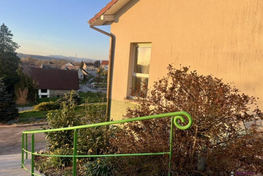 A VENDRE MAISON D'ARCHITECTE PROCHE BELFORT. 10 min HOPITAL - GA