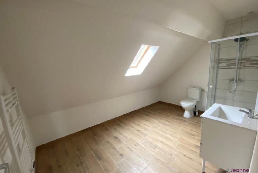 T2 meublé rénové en duplex – 36 m2 – 2ème étage