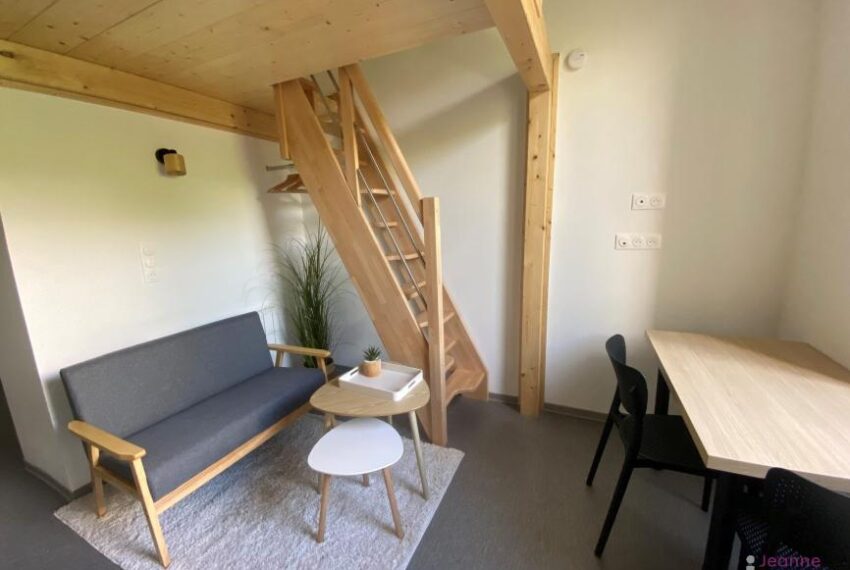 À LOUER STUDIO MEUBLÉ EN DUPLEX NEUF