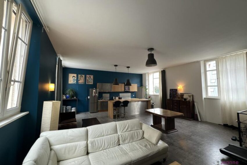 A VENDRE BELFORT CENTRE APPARTEMENT T4 - Parking privé
