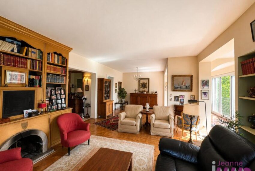 A VENDRE BELFORT APPARTEMENT T5 GARAGE ET GRAND JARDIN