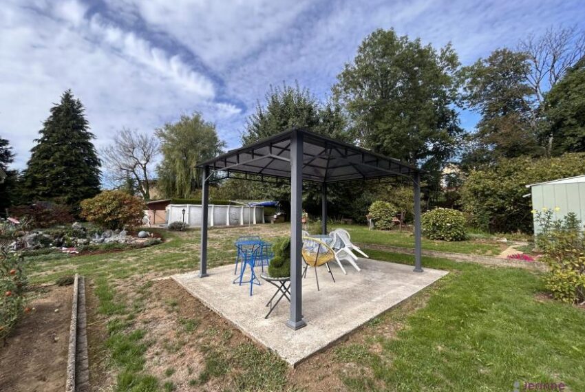 À vendre à Bavilliers - maison spacieuse sur un grand terrain