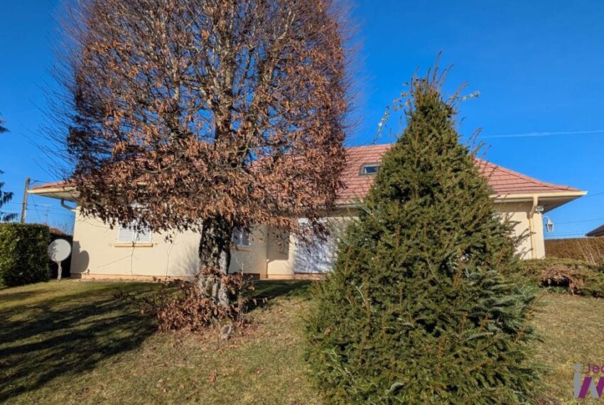 Proche DELLE - Frontière SUISSE Maison 7 pièces de 170 m² su